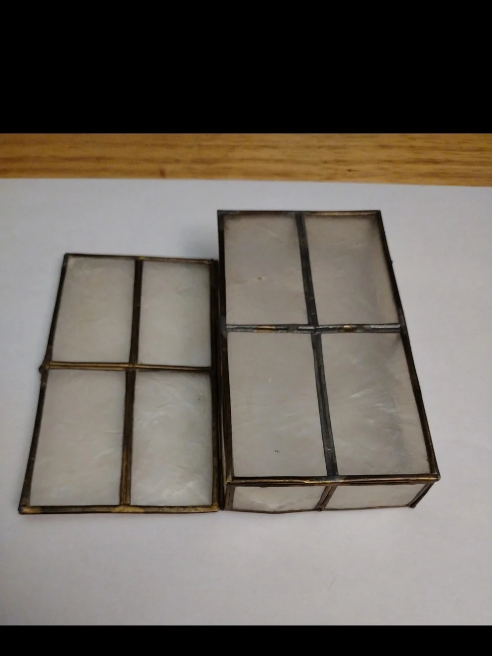 VTG Mid Century Capiz Shell  Brass Lidded Hinge Jewelry Trinket Pill Stash Box